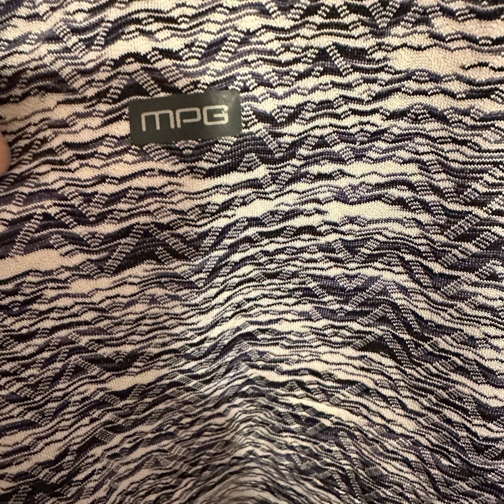 MPG Monochrome Zigzag Fabric Athletic Dress - Picture 4 of 6
